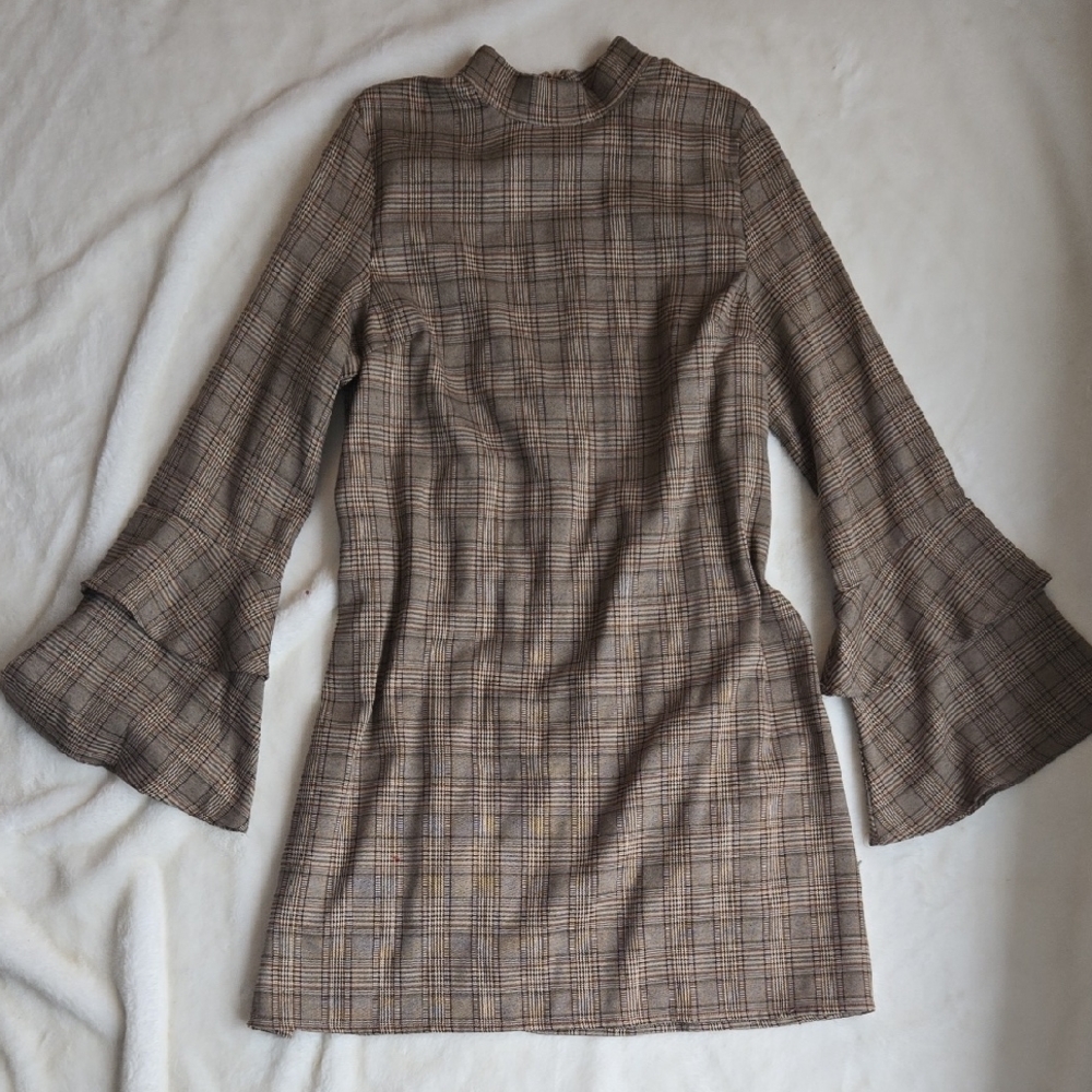 Lucca couture size M brown Plaid Bell Sleeve Dress